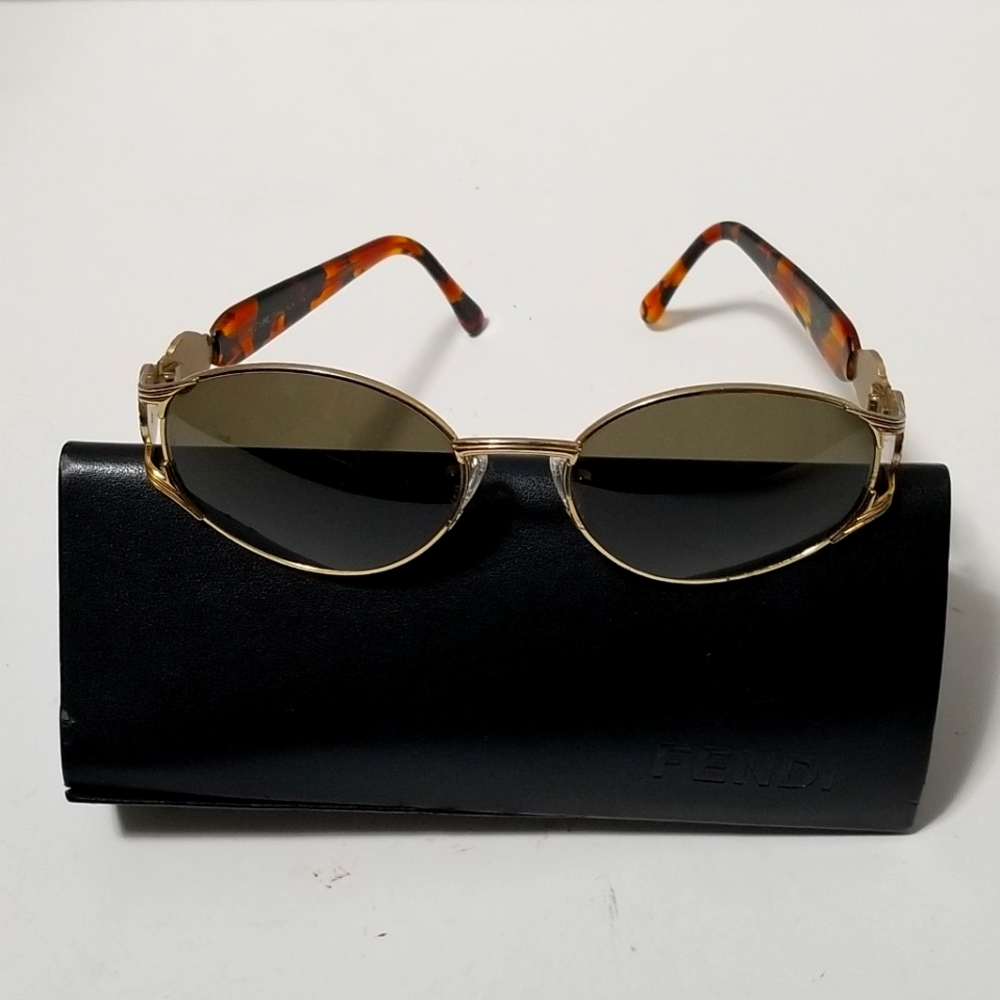 Vintage FENDI Sunglasses Rare Oval Gold Rim Roman Coin Tortoise Brown fv237 90's